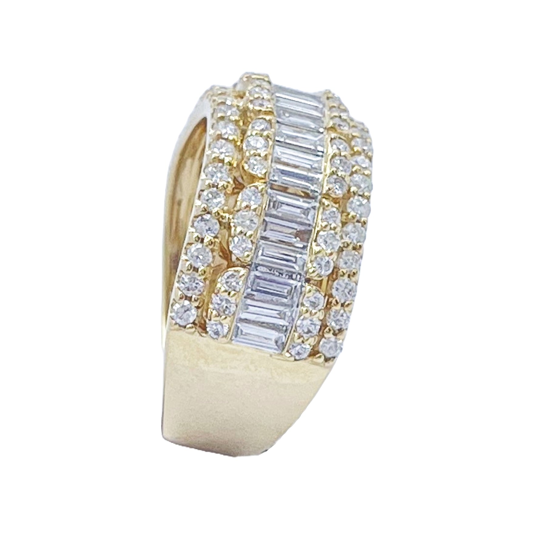 10K Gold 1.86 Ctw Diamond Ring