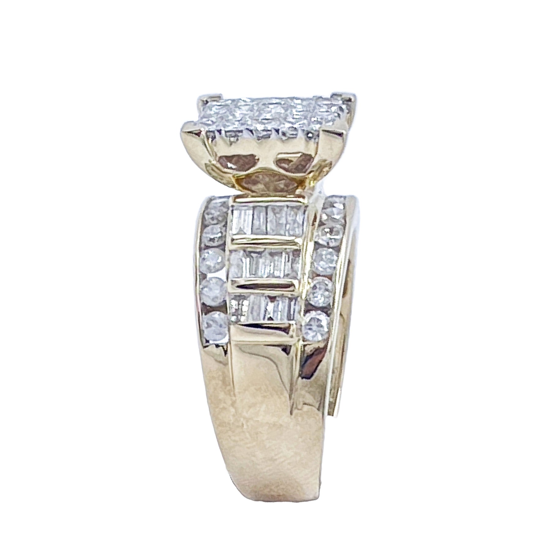 10K Gold 2.08 Ctw Diamond Ring